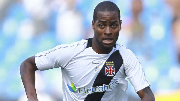 ข่าวแมนยู - ผีเตรียมดึง "เดเด้" หลังครูเซโร่เสริมแนวรับ