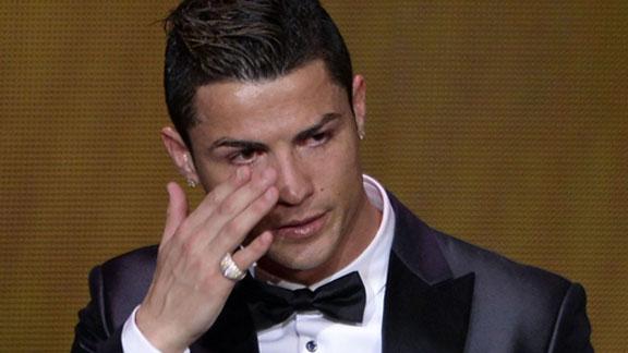 ข่าวแมนยู - "โด้จิ๋ว" รับคุยริโอเรื่องรีเทิร์น "ผี" จริง