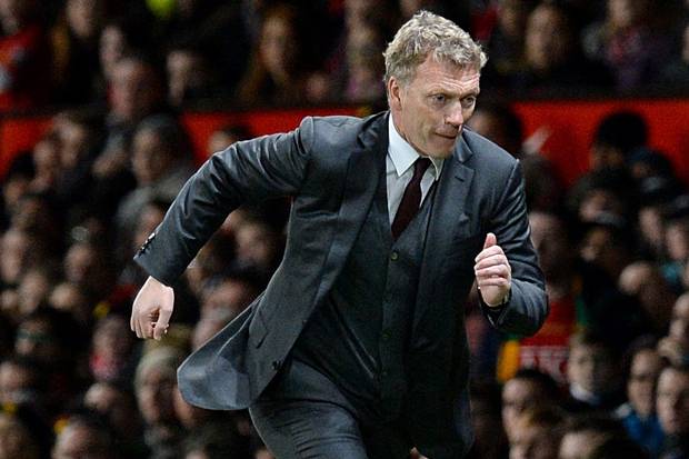 ข่าวแมนยู - แฟนผีลงขันจ้างเครื่องบินผูกป้ายไล่มอยส์