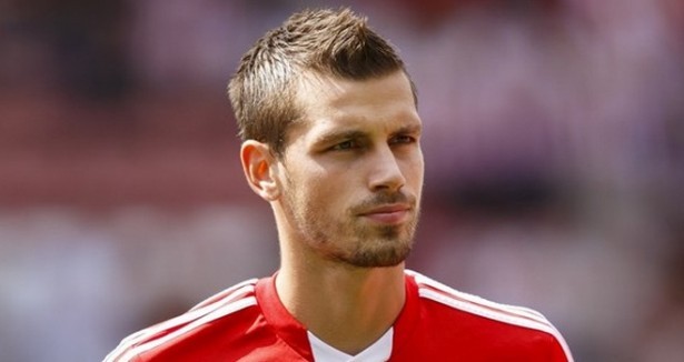 ข่าวแมนยู - ผีเล็งเล็งสอยชไนเดอร์แลงจากแคมป์"นักบุญ"