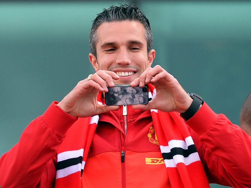 ข่าวแมนยู - อยู่ต่อชัวร์! "RVP" กร้าวพร้อมเค้นฟอร์มช่วย "ผี" ล่าเเชมป์ซีซั่นหน้า