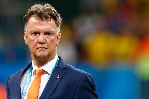 ข่าวแมนยู - ยื่นมาจริง? LVG เปิดประเด็นฮ็อตหลังสมาคมบอลดัตช์ทาบคุมทีมกู้วิกฤติ