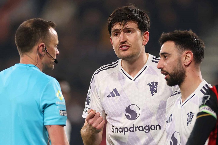 ไม่รอด! เอฟเอเตรียมแบน แม็กไกวร์ 1 นัดเซ่นบ่นผู้ช่วยเปา